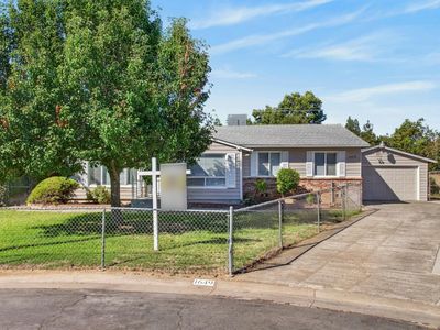 1649 Robin Hood Ct