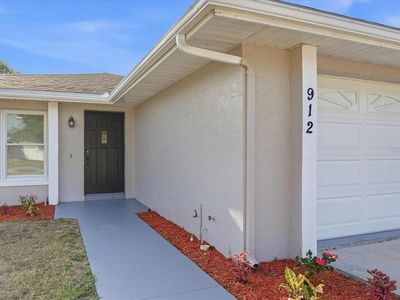912 E Heron Cir