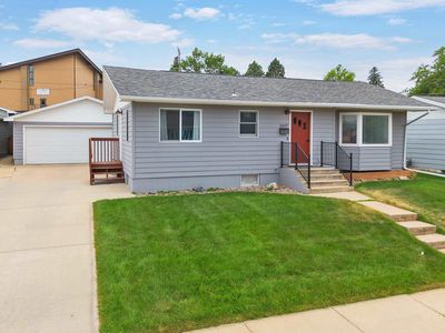 2627 Lawndale Dr