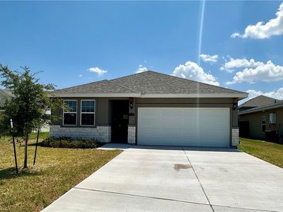2533 N Blue Sage Ave