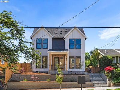 1218 SE Center St #3