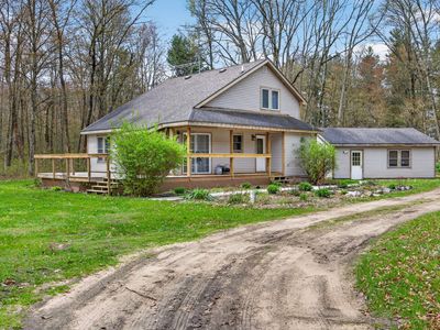 22597 Tamarack Rd