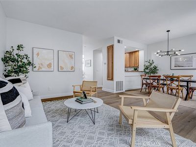 501 Herondo St APT 18