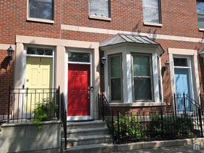 20 Hiram Sq