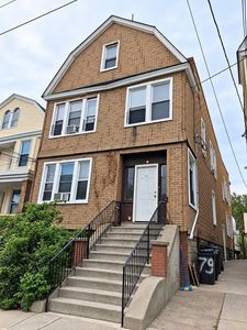 79 Van Nostrand Ave