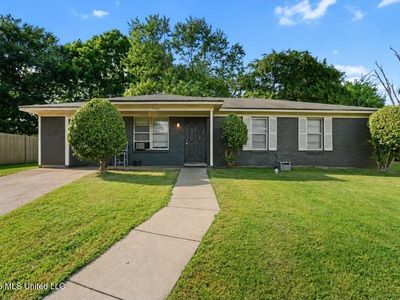 3160 Forest Glen Dr