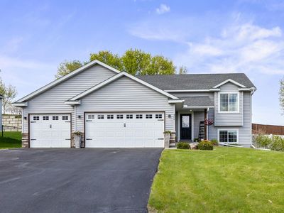 406 Greenway Dr