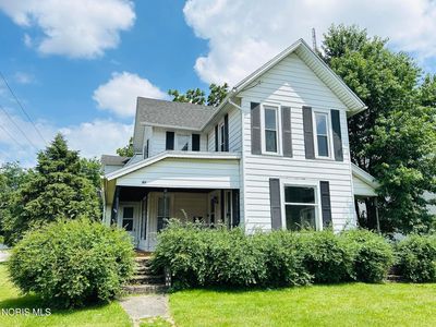702 S Main St