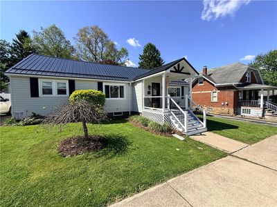 30 Columbia Ave