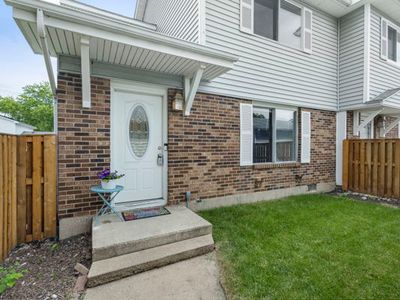 12 Scarlet Hawthorne Ct #12