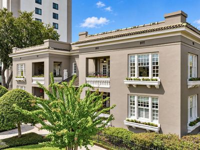 2005 HERSCHEL Street #3