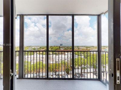 20100 W Country Club Dr APT 801