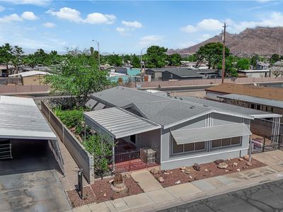 5568 Aldama Rd