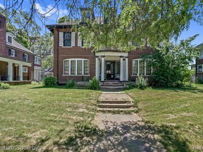 743 Virginia Park St