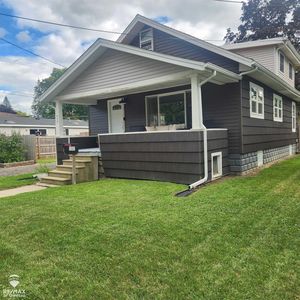809 Ryan St