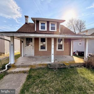 118 Midland Ave