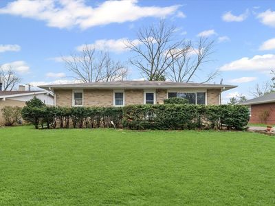 1005 S Country Squire Dr