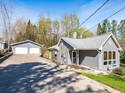 317 88th Ave W