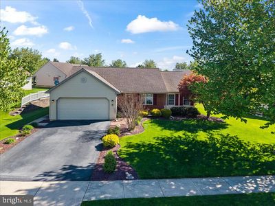 Property at 6 Springhouse Dr, Myerstown, PA