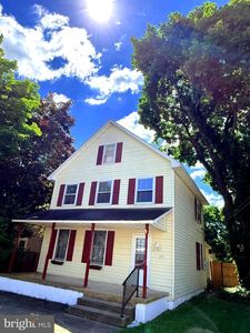 320 Smyrna Ave