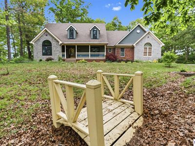180 Bowman Ct