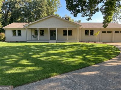745 Honeysuckle Rd