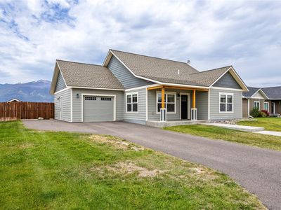 3587 Trading Post Ln