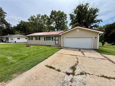 1483 W Greendell Dr