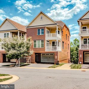 132 Liriope Pl