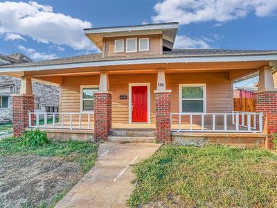 311 E Walnut St