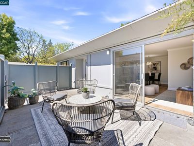 1109 Golden Rain Rd APT 3