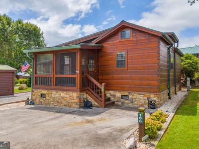 106 River Vista Dr