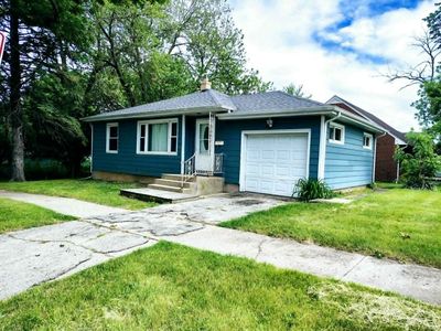 2416 Ashland Ave