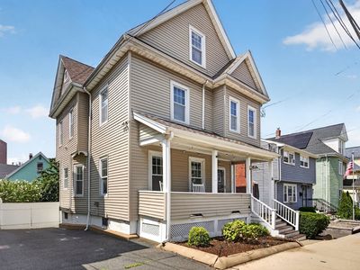18 Henry St