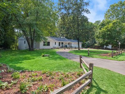 16805 Linden Dr