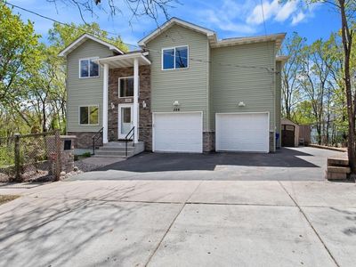 356 Arlington Ave W