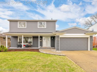 23261 Robert John St