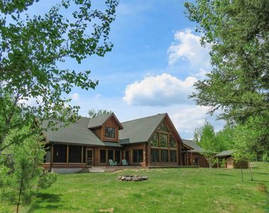 48 Wolf Point Trl