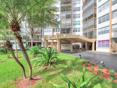 1400 Saint Charles Pl APT 420
