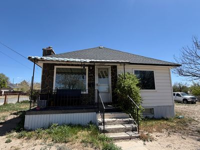 196 N 5th Ave W