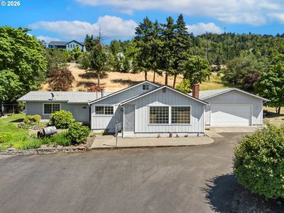 1183 W Lookingglass Rd