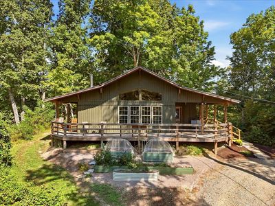 Property at 295 John Hedden Way, Thorn Hill, TN