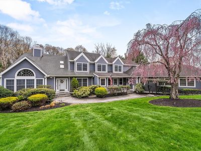 40 N Watergate Drive