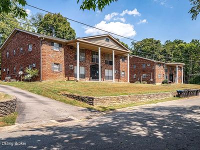 2739 Brownsboro Rd