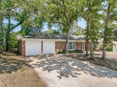 612 Forest Ln