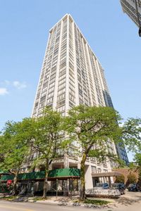 5455 N Sheridan Rd APT 1907