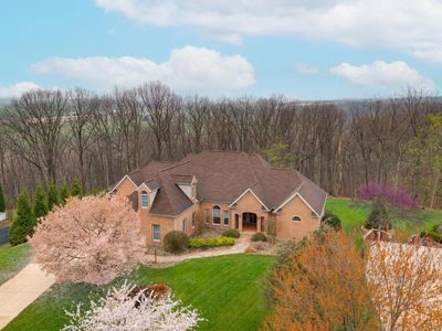 2368 Castlegreen Dr