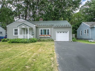 11 Davison Rd
