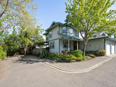 347-349 E Cotati Ave