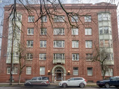 410 NW 18th Ave APT 403